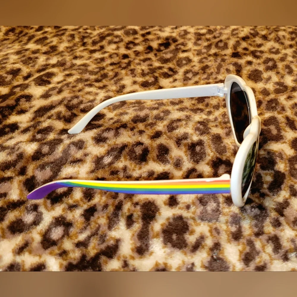 PRIDE Rainbow Fanny Pack Bundle NEW - Picture 11 of 13